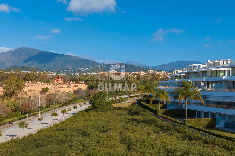 Foto 038b4541-2fb5-43ed-b731-afa7669442d9. Casa aparellada amb calefacció aparcament piscina a Estepona