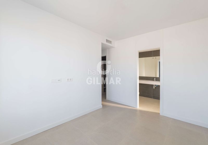 Foto 1cbf4bd7-5c50-4110-999c-813ea4417cd6. Casa aparellada amb calefacció aparcament piscina a Estepona