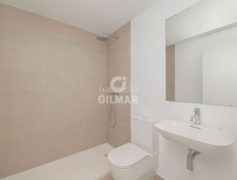 Foto b1c64dda-9a25-4d87-9723-b7d5ed796213. Casa aparellada amb calefacció aparcament piscina a Estepona