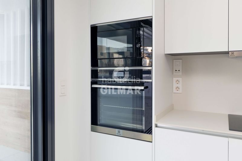 Foto c3e9145f-37a7-4a0f-aaf9-4497714f6874. Casa aparellada amb calefacció aparcament piscina a Estepona