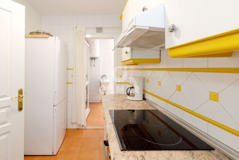 Foto 5be375f7-5e84-4075-8dc7-bbcbde8c2e7e. Apartament amb calefacció a Centro Estepona