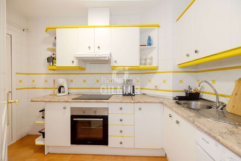 Foto 5d5dd9a1-ce3b-40da-87d1-cd344277870c. Apartament amb calefacció a Centro Estepona