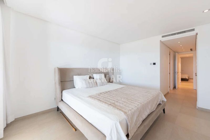 Foto afc43990-7395-4810-99c4-3cbf4a0f78ad. Apartament amb calefacció aparcament piscina a puerto de Estepona Estepona