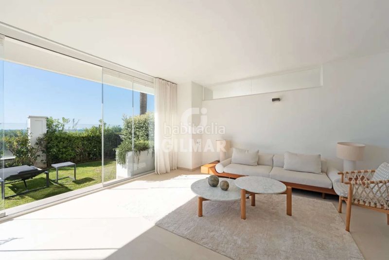 Foto febdfb91-1f88-40cf-953a-d101d26c982e. Apartament amb calefacció aparcament piscina a puerto de Estepona Estepona
