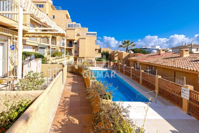 Foto 3e41a8ab-186d-453f-9d01-3ae9a5135b1a. Casa adossada a puerto de Estepona Estepona