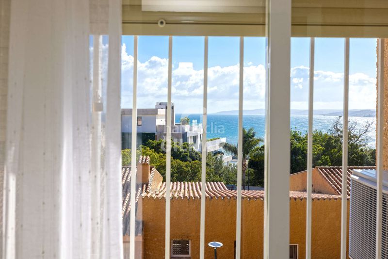Foto 5d0f2c26-24ef-4600-93db-45a3395a34ea. Casa adossada a puerto de Estepona Estepona