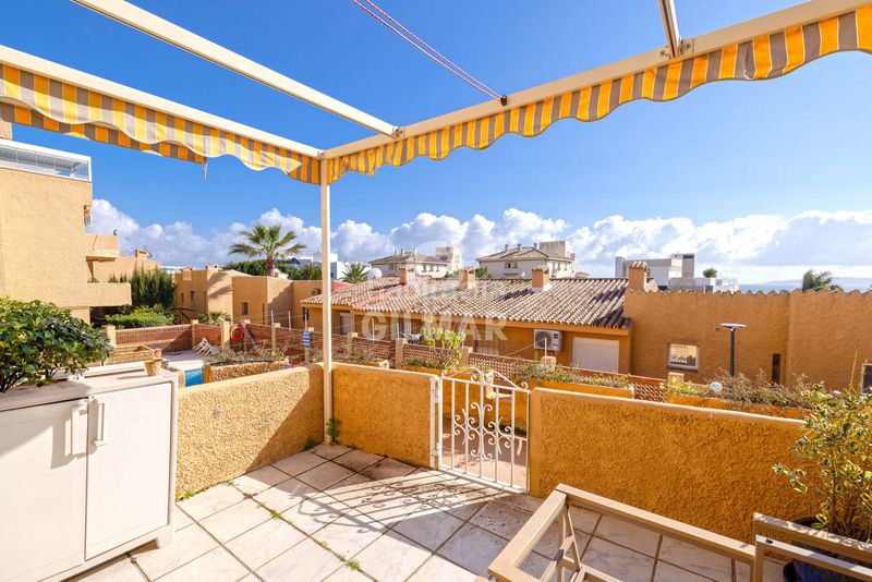 Foto b29a6697-2783-4503-9199-d71029a085ee. Casa adossada a puerto de Estepona Estepona