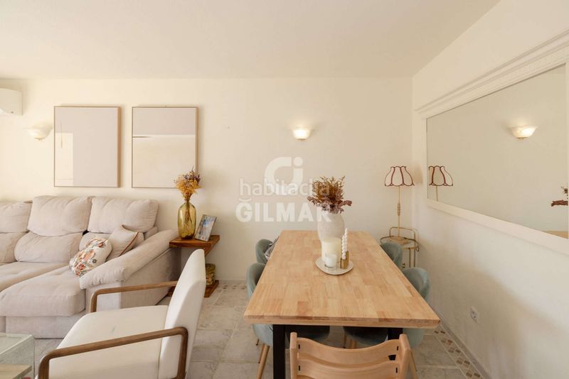 Foto e610d0da-e811-4d9f-be3e-7dc45f7369a1. Casa adossada a puerto de Estepona Estepona