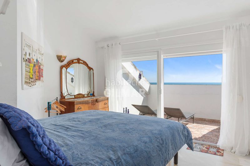 Foto f4f00730-ae41-43f6-b221-40f218da9b17. Casa aparellada amb calefacció aparcament piscina a Estepona