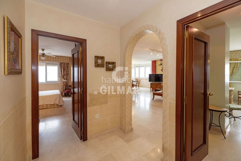 Foto 057ccc31-b8fa-47a4-bb26-c90c0095e083. Apartament amb calefacció aparcament piscina a puerto de Estepona Estepona