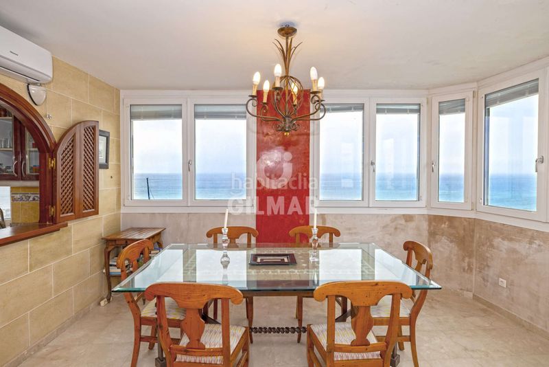 Foto 616940e5-2477-4b1f-981a-37e82ff687de. Apartament amb calefacció aparcament piscina a puerto de Estepona Estepona