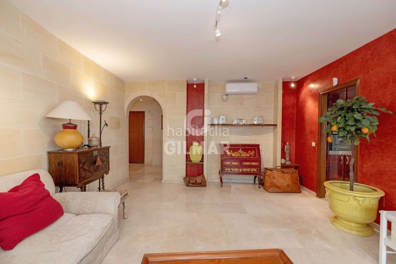 Foto 9c1172a9-b44c-494d-a6aa-affcdc839452. Apartament amb calefacció aparcament piscina a puerto de Estepona Estepona