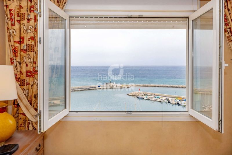 Foto ecc3cfe5-fe90-4e82-8ffc-c51e9ceaa23a. Apartament amb calefacció aparcament piscina a puerto de Estepona Estepona