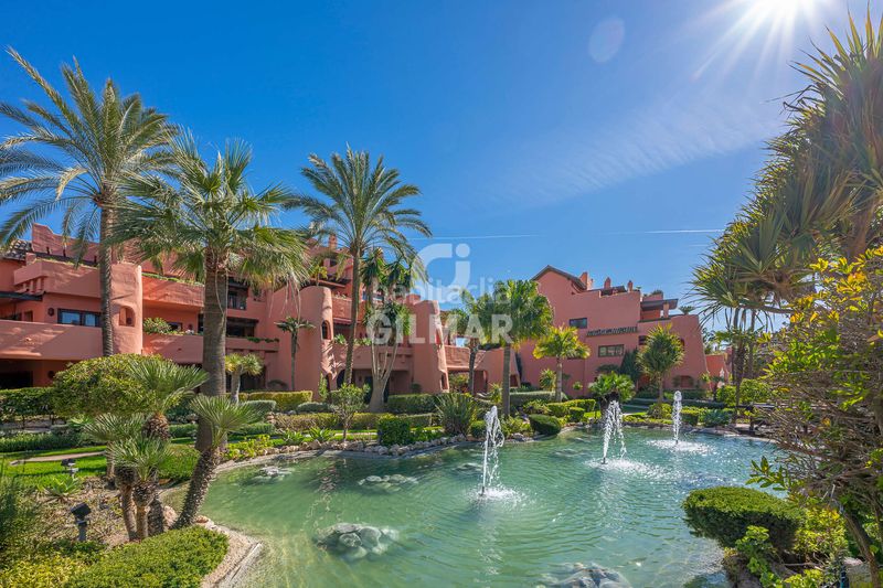 Foto a8140a81-9c40-4cd9-a612-85fe4f483d2c. Planta baixa amb calefacció aparcament piscina a Estepona