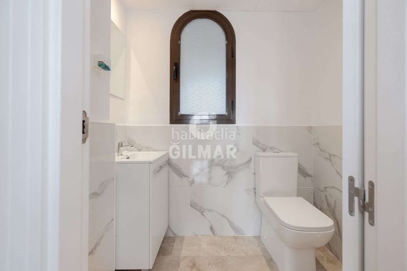 Foto 00cad4f0-7d03-469d-892d-29544e5e57a2. Dúplex amb aparcament piscina a Buenas Noches Estepona