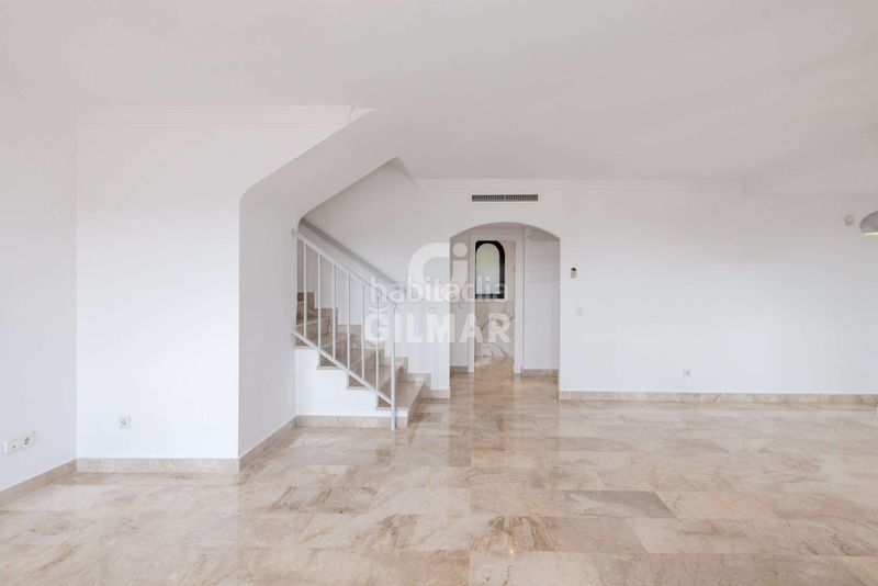 Foto 07a8fcbf-b770-4c58-bf0c-959a09fa594e. Dúplex amb aparcament piscina a Buenas Noches Estepona