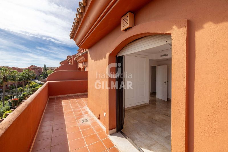 Foto 0e6c62f5-4000-405c-95a1-df6797528813. Dúplex amb aparcament piscina a Buenas Noches Estepona