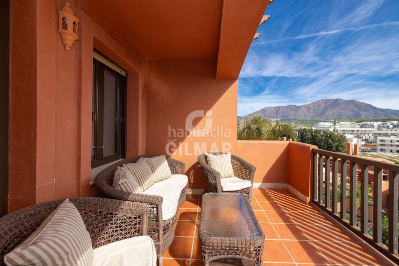 Foto 404e121c-2997-4558-8a0d-21f9269167bc. Dúplex amb aparcament piscina a Buenas Noches Estepona