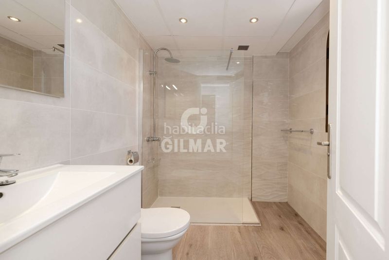 Foto 4719f4e7-95fa-4ffd-b125-034a225aa8d2. Dúplex amb aparcament piscina a Buenas Noches Estepona