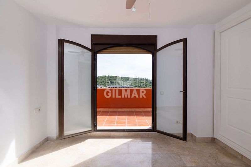 Foto 47b7af73-663a-4c63-86ac-4cfd8ada0716. Dúplex amb aparcament piscina a Buenas Noches Estepona