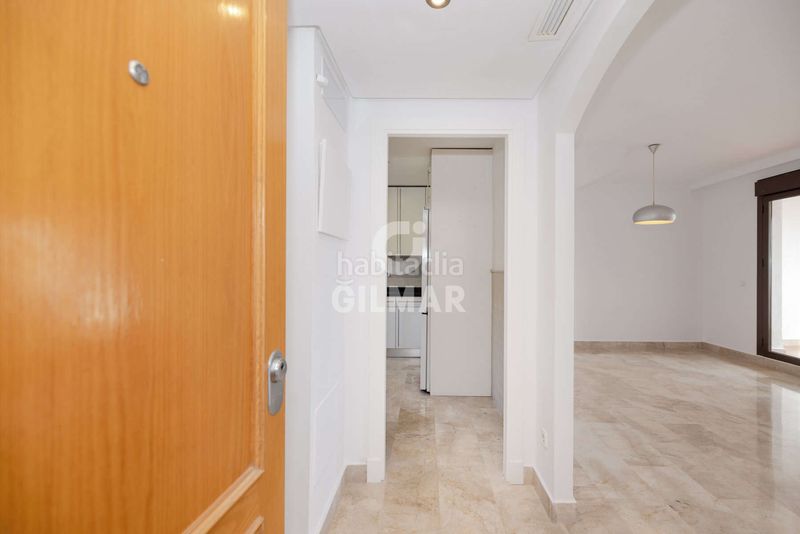 Foto 5a7e2201-acf7-4ba2-9605-c1be7b5cfccb. Dúplex amb aparcament piscina a Buenas Noches Estepona