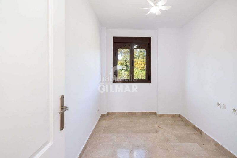 Foto 82e5d93f-c50a-4b4c-91e6-4576eb0e2088. Dúplex amb aparcament piscina a Buenas Noches Estepona