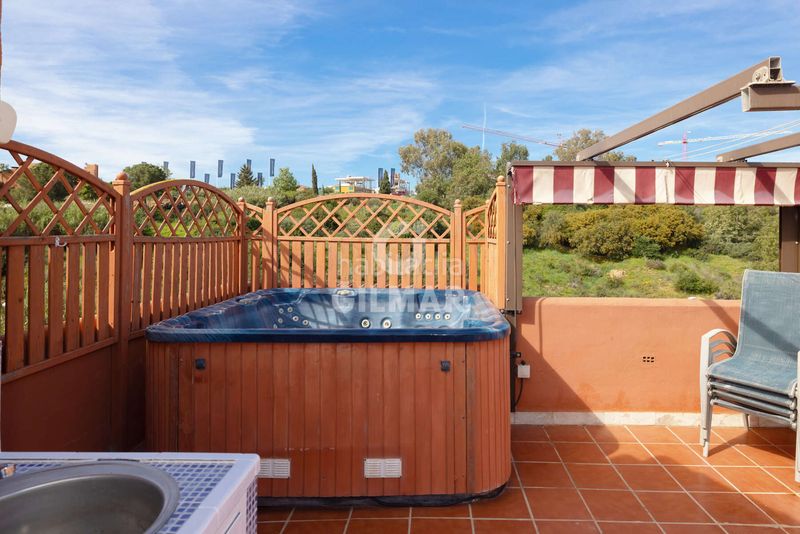 Foto a822bd14-a801-4243-9332-9efedfdbc3f7. Dúplex amb aparcament piscina a Buenas Noches Estepona