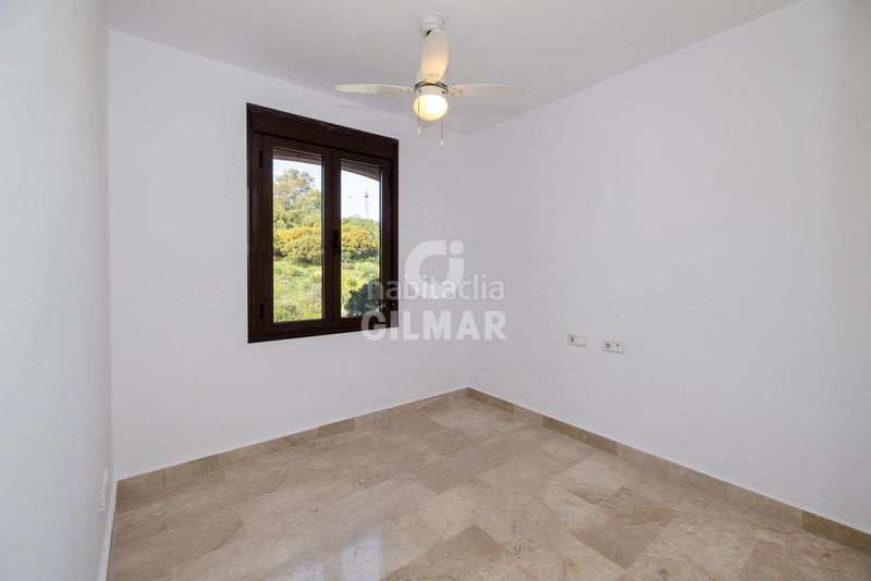 Foto d2c8272f-92a9-46c8-adcc-b6dab0899411. Dúplex amb aparcament piscina a Buenas Noches Estepona