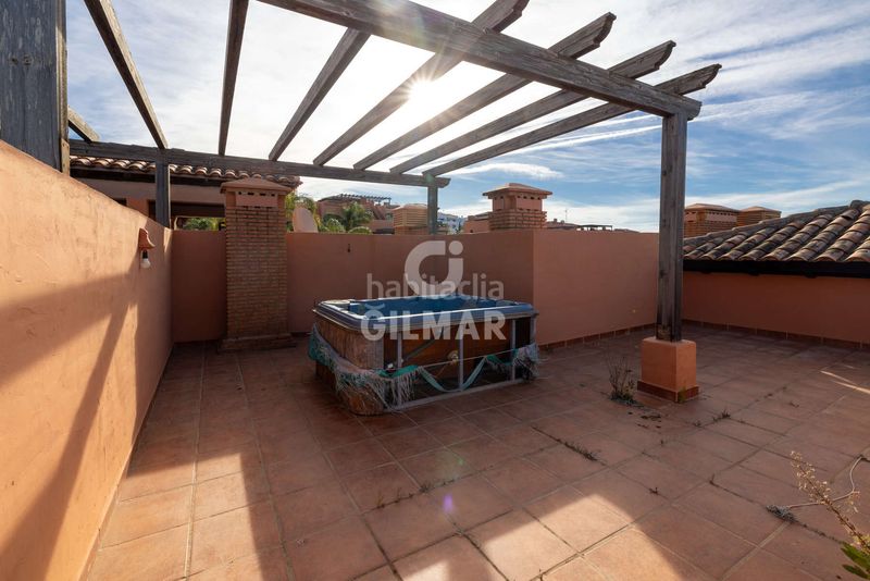 Foto 4e44f0c7-a940-4964-8441-4a6a41edf328. Àtic amb calefacció aparcament piscina a Casares golf - Casares del sol Casares