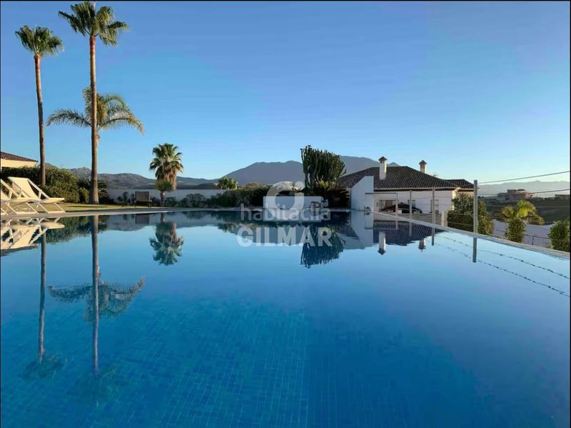 Foto a18d5d6b-288a-4687-916d-4583d104a695. Xalet amb calefacció aparcament piscina a Manilva pueblo Manilva