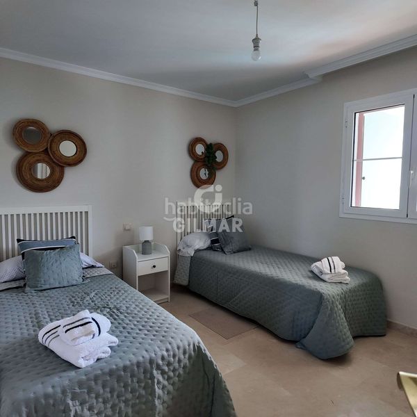 Foto 51b3ebe1-4dbf-4f36-8966-4671d79e72ab. Duplex avec chauffage parking piscine dans puerto de Sotogrande-la marina Sotogrande