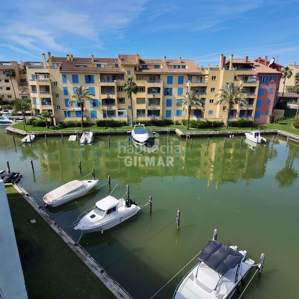 Foto 9f41a4b5-7e11-49e6-9376-1eef15a5dc7d. Duplex avec chauffage parking piscine dans puerto de Sotogrande-la marina Sotogrande
