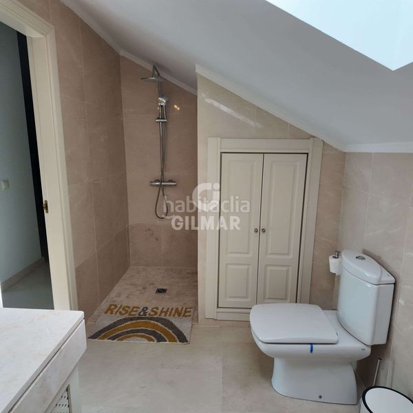 Foto cbb4896f-efdd-4d62-86d0-a9519befb57e. Duplex avec chauffage parking piscine dans puerto de Sotogrande-la marina Sotogrande