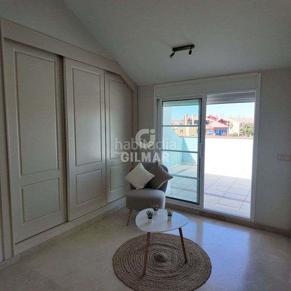 Foto e5d44807-07e0-45f8-8ecd-ad8ffc661d9b. Duplex avec chauffage parking piscine dans puerto de Sotogrande-la marina Sotogrande