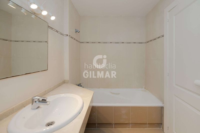 Foto 0f0babbc-7831-4a8d-96b4-35261147c94d. Dúplex amb calefacció aparcament a La Duquesa Manilva