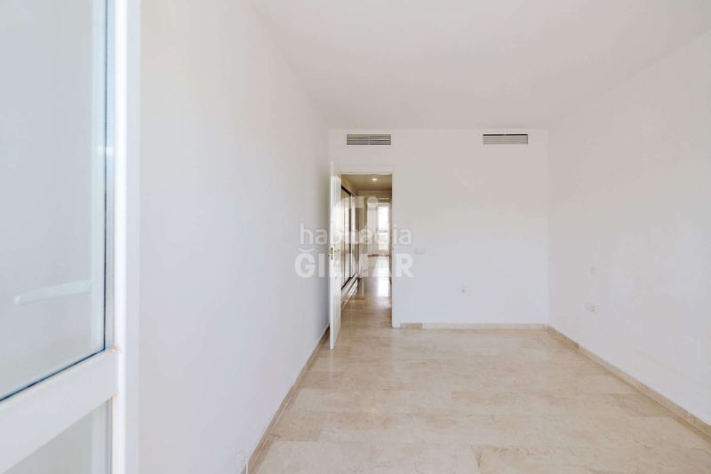 Foto ca0107c5-5246-4c53-bfaf-95a4a3b8b5ca. Dúplex amb calefacció aparcament a La Duquesa Manilva