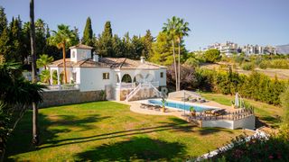 Xalet a Cancelada. Villa de lujo en cancelada, estepona de 394 m2 en parcela de 3.5