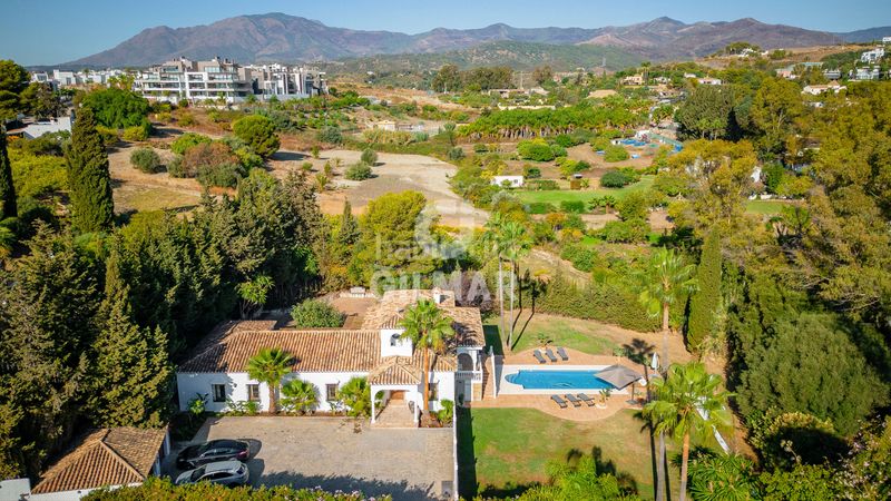 Foto de8276ff-86fd-41db-bbff-525d8764d2c2. Xalet amb calefacció piscina a Cancelada Estepona