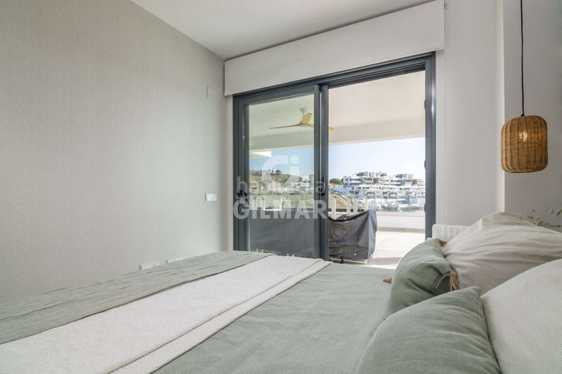 Foto 0db3f5e7-a6d3-425e-9972-04933b978f9a. Apartament amb calefacció aparcament a Huerta Nueva Estepona