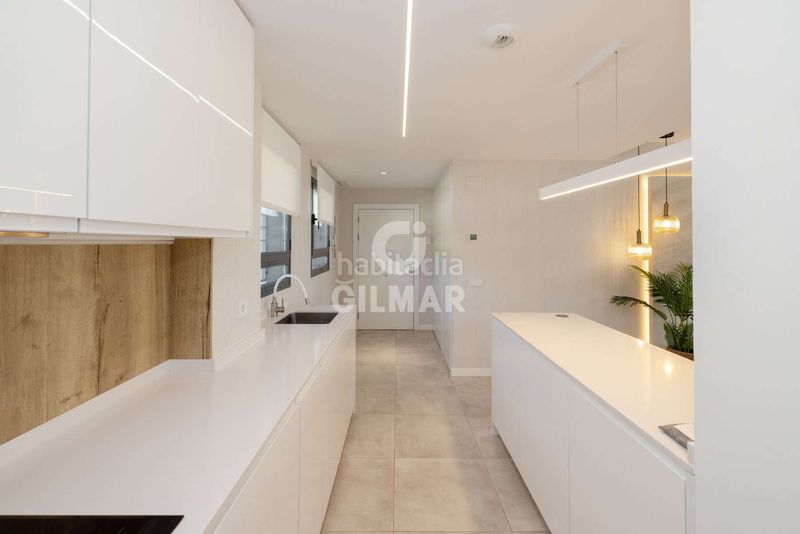 Foto 1dec06ec-a00c-4727-a2d9-4d92ac7e513c. Apartament amb calefacció aparcament a Huerta Nueva Estepona
