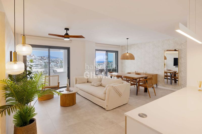 Foto 7d7db203-b943-4efa-9ce0-b4dce7392f7b. Apartament amb calefacció aparcament a Huerta Nueva Estepona
