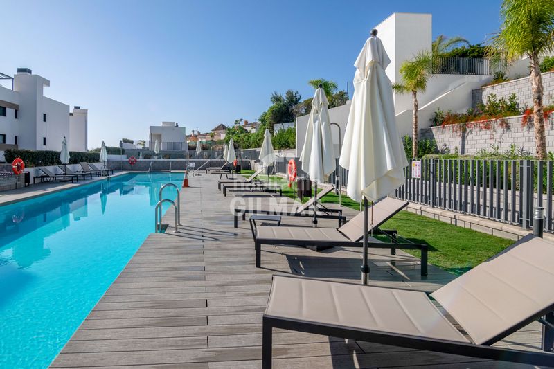 Foto ea9e8a3a-371e-4529-a4c2-86b43ad789e8. Apartament amb calefacció aparcament a Huerta Nueva Estepona