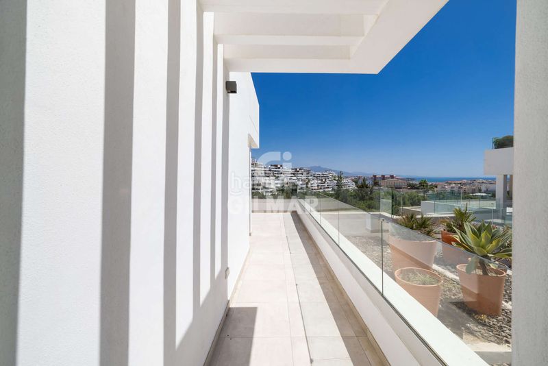 Foto fb2e21f4-d78a-4608-bd6d-92f5c28f768e. Apartament amb calefacció aparcament a Huerta Nueva Estepona