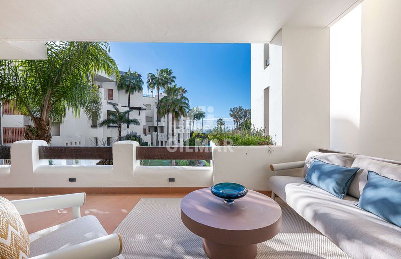 Foto e937ede2-9869-4b25-a2b6-9ee4035574ec. Apartament amb calefacció aparcament a El Velerín Estepona