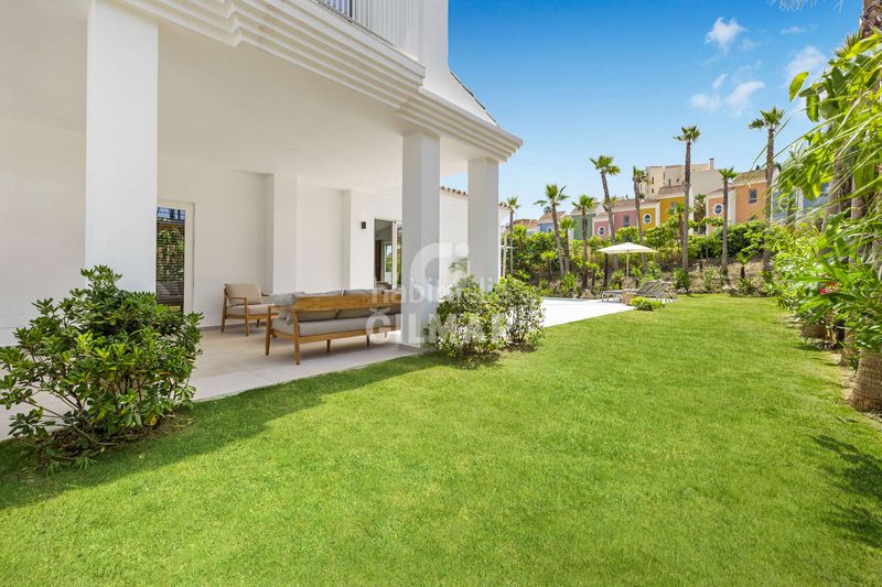 Foto abd508fb-2843-4486-8d54-c8b58e17202f. Xalet amb calefacció piscina a Casares golf - Casares del sol Casares