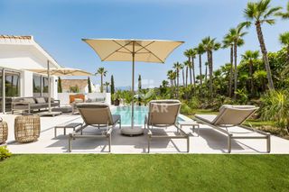 Chalet en Casares Golf - Casares del Sol. Descubre la exclusividad y el lujo en pleno corazón de la costa