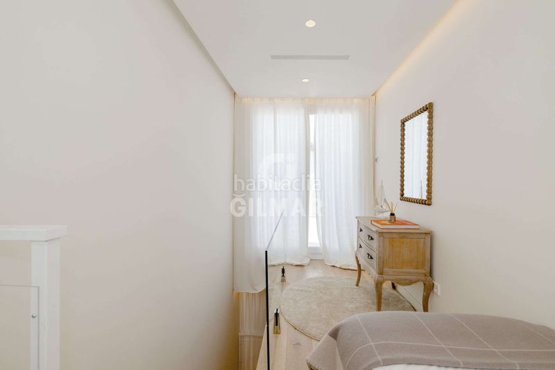 Foto 2ba89dd1-a612-4788-8a73-f1f7d6042673. Casa adossada amb calefacció a Centro Estepona