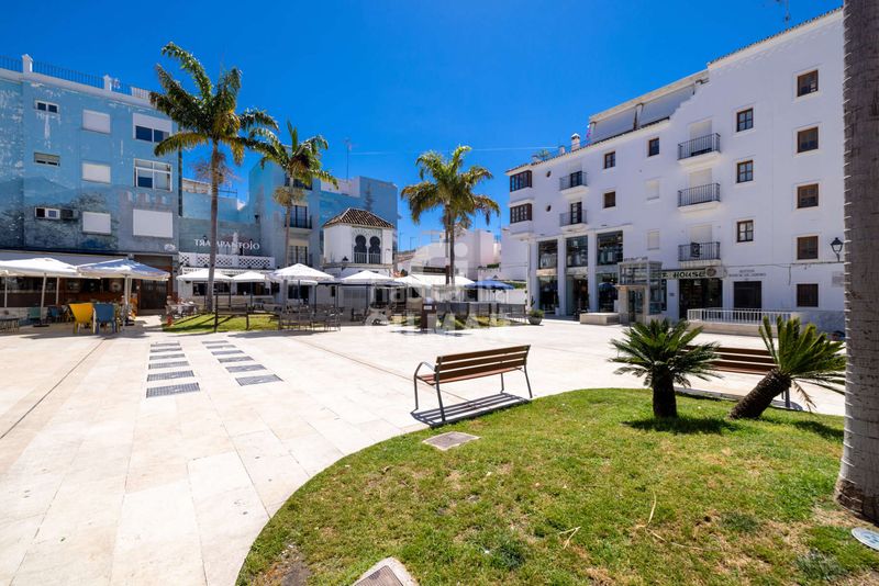Foto aeb47403-a98b-473f-b44e-5bcb2ca4ad7c. Casa adossada amb calefacció a Centro Estepona