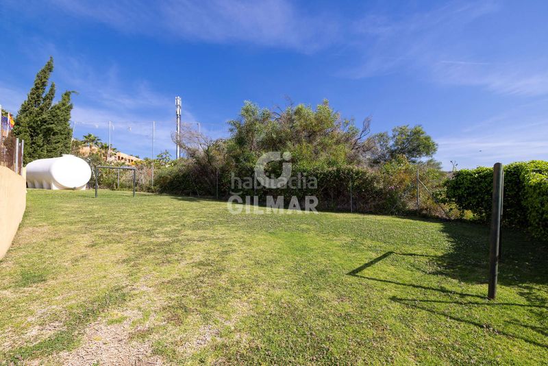 Foto 4dda1512-d6a4-46bf-8a34-9b12151ea5cb. Planta baixa amb aparcament piscina a Bel - Air Estepona
