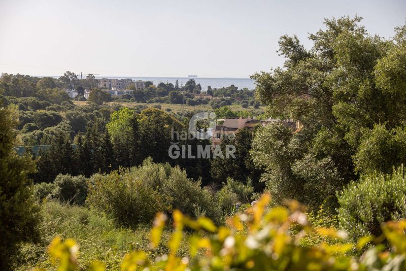 Foto 6f0c1340-4768-4fe3-ac1f-a1a34ba4dc87. Planta baixa amb aparcament piscina a Bel - Air Estepona